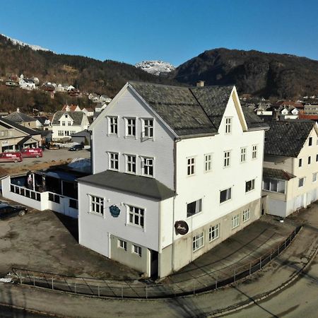 Grand Hotell Sauda Budget Eksteriør billede