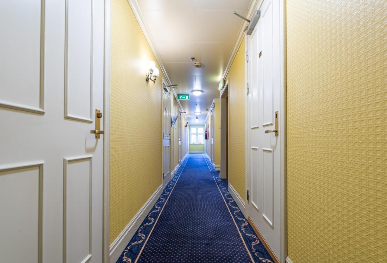Grand Hotell Sauda Budget Eksteriør billede